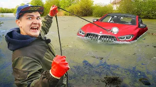 Found a Car underwater while Magnet Fishing and took it out!