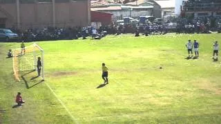 FUNNY PENALTY KICK VIDEO (lol)