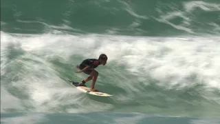 New generation of Brazilians aims at world surf glory