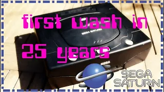 Sega Saturn - disassembling & cleaning