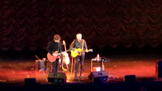 Tommy Emmanuel & JD Simo "Sitting on the Dock of the Bay" LIVE at Crest Theater