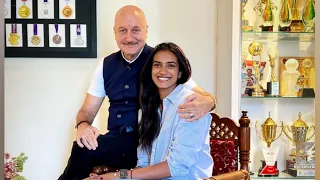 ANUPAM KHER SIR STUNNED AFTER SEEING PV SINDHU'S TROPHY CABINET || GENTLE SPORTS ||