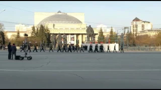 Репетиция парада Победы на площади Ленина