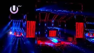 Armin Van Buuren playing The Killers - Mr Brightside   - Ultra Music Festival 2012 .flv