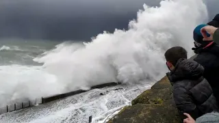 olas en donostia paseo nuevo