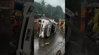 DANGER TOYOTA FORTUNER DRIP ROAD ACCIDENT INDIA #shorts #fortuner
