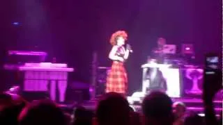Eva Simons Renegade Live (Party Rock Tour Miami)