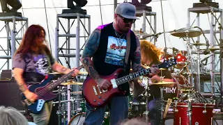 Black Stone Cherry - "Give Me One Reason" (Live at the Brown County Fair)