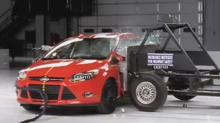 ► 2012 Ford Focus - CRASH TEST