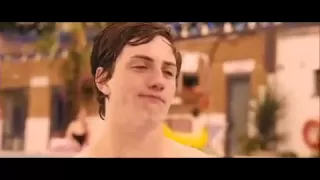 Angus Thongs and Perfect Snogging (Pool Scene)