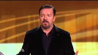 Ricky Gervais distribuisce birre agli Emmy Award 2010 (sub ita)