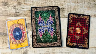 ✨ Kdo na tebe myslí a proč? Vzkazy. A jak to bude dál? ✨ #tarot #vykladkaret