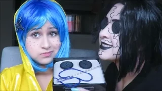 maquillaje y disfraz para halloween de Coraline