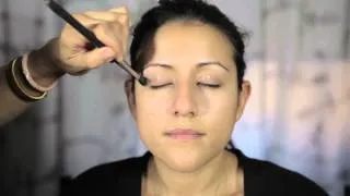 Flawless Makeup for Wrinkled Skin : Hollywood Natural Beauty Tips