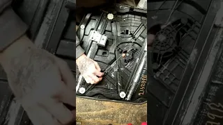 Hyundai Tucson Front Window Regulator Spool Sprocket Drum Replacement