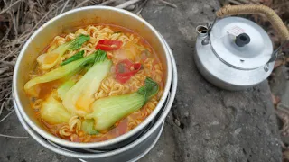 A River Runs Through It : Trangia Storm Cook Set, Spicy Ramen.