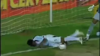 Jugador de futbol decapitado por salvar autogol BRASIL