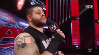 Kevin Owens parle français à John Cena à RAW ( WWE VF )