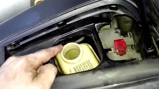 Как заменить жидкость в рулевой рейки Porsche Cayenne [Порше Кайен] VW Touareg [Туарег]