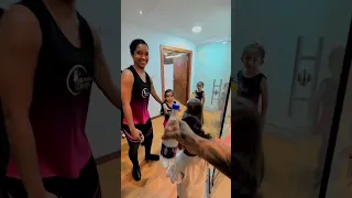 La primera clase de baile de SALOMÉ😍