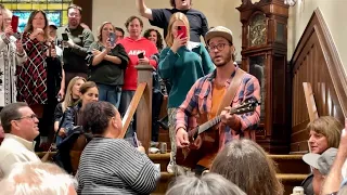 Amos Lee LIVE in a crowded lobby—John Prine cover