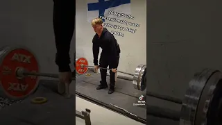 260kg conventional deadlift @17yo