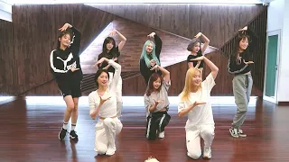 [Weki Meki - DAZZLE DAZZLE] dance practice mirrored