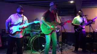 Daniel Sprouse  Band - covers "Do I"