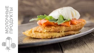 rus french toast with smoked salmon and poached egg