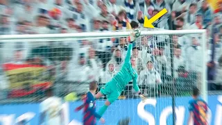 Legendary Goalkeeper Saves in Football | HD