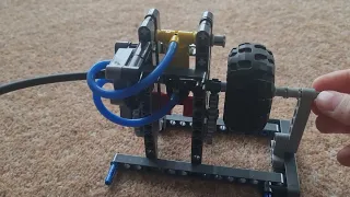 Lego Technic Pneumatic Engine V2