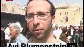 Jpost video: Thousands gather at the Kotel fo Priestly Blessing.