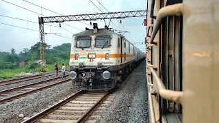 Furious Parallel Race Between Two Trains : LHB Himgiri Express Vs. ICF Mayurakshi Fast Passenger