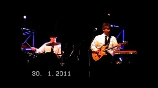 The Hollies - Gasoline Alley Bred (live)