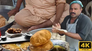 30 Year's Old Butt Halwa Puri | Famous Puri Chany | Pakistani Street Food