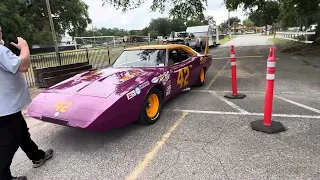 Martyt,Robbins 1969 dodge Daytona  leaving