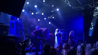 Koncert med Livløs support IOTUNN samt surprise (Deadnate)