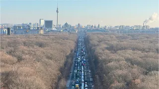 Angry German farmers stage country-wide tractor blockade against government