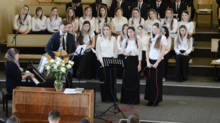 Путь к Голгофе далек, кровь стекает с чела. Пасха - 2017. Молодь  ЦХВЄ м.Здолбунів