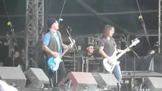 Black Stone Cherry - Rolling In The Deep (Adele Cover) LIVE @ Download 2011