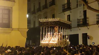 La Virgen de Montserrat en la Plaza de Molviedro con "Margot" por Tejera | Sevilla 2022