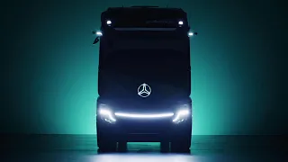 All New 2024 Mercedes eActros LongHaul - First Look