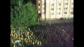 Euro 2012 Kiev - Swedish Fans marching - Фаны сборной Швеции