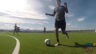 Training Ballan- und mitnahme am Deutschen Fußball Internat