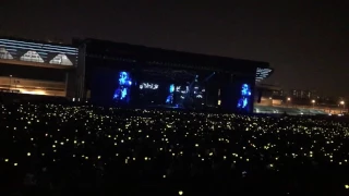 BIGBANG Fancam (빅뱅 팬캠) - 'Pretended(아무렇지 않은 척)' T.O.P(탑) Solo 0.TO.10 Concert Final in Hong Kong