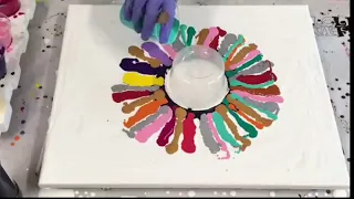 WOW 🤩 DIFFERENT Kaleidoscope COLOUR wheel/ SUPER STAR BURST 💥Swifty Swiped acrylic pouring