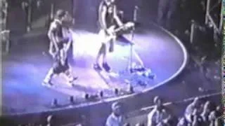 11 - blink-182 - When You Fucked GrandPa live KROQ Weenie Roast 2001