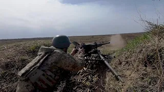 STUNNING FOOTAGE: UKRAINIAN GUNNER AMBUSHED RUSSIAN INFANTRY GROUP WITH A BROWNING M2 || 2024