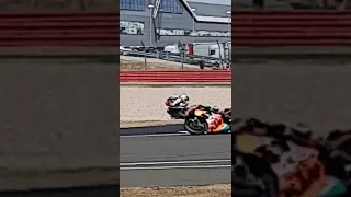 Silverstone moto gp 2022 crash