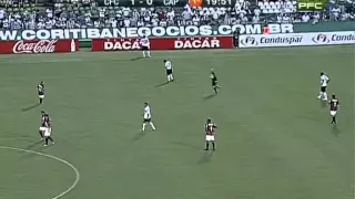 Coritiba x Atlético PR   3 gols em menos de 10 minutos